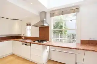 84C Ledbury Road, photo 3