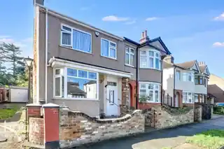 85 Forest Road, photo 2