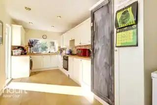 85 Forest Road, photo 4