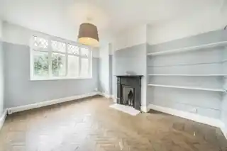 85 Gipsy Road, photo 2