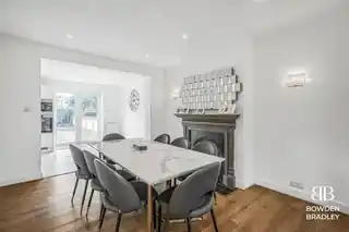 85 Greenleafe Drive, photo 4