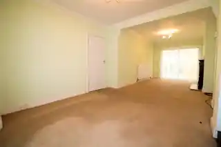 85 Hurst Road, photo 2