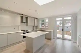85 Lankers Drive, photo 2