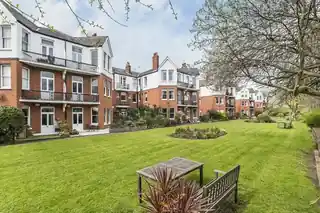 85 Riverview Gardens, photo 3