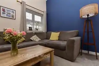 85 Sanderstead Road, photo 3