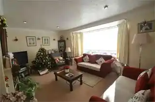 85 Sunnyfield, photo 4