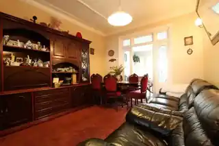 85 Wargrave Avenue, photo 3