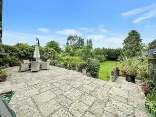 86 Arundel Avenue, photo 2