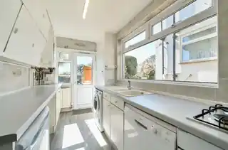 86 Avon Road, photo 4