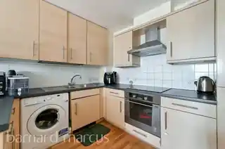 86, Baroque Court, Prince Regent Road, photo 3