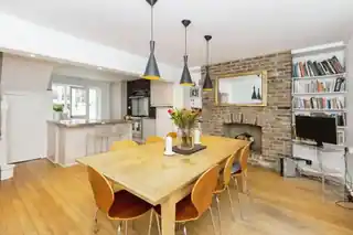 86 Cadogan Terrace, photo 2
