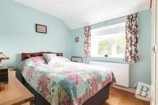 86 Elm Park Avenue, photo 2