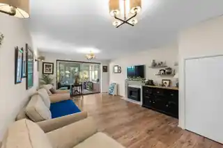 86 Inglewood, photo 2