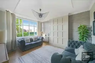 86 Myddelton Avenue, photo 2