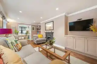 86A Leander Road, photo 3