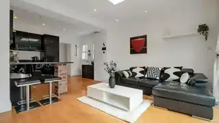 86D Argyle Road, photo 4