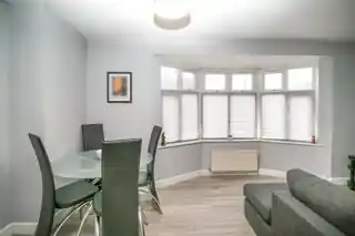87 Blake Avenue, photo 4
