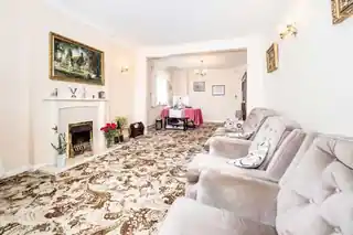 87 Cambridge Avenue, photo 4