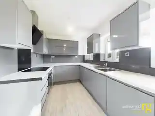 87 Francis Road, photo 2