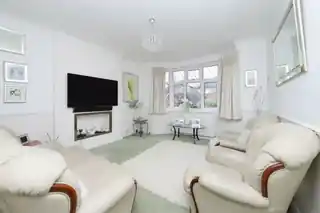87 Tolcarne Drive, photo 2