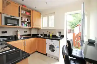 88 Middle Park Avenue, photo 4
