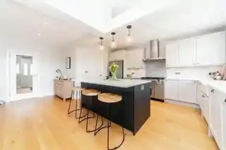 88 Somerset Avenue, photo 2