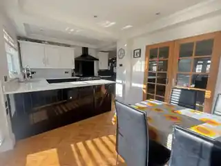 89 Dominion Drive, photo 3