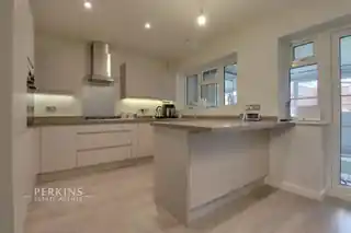 89 Eastmead Avenue, photo 2