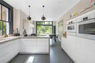 89 Fawnbrake Avenue, photo 4
