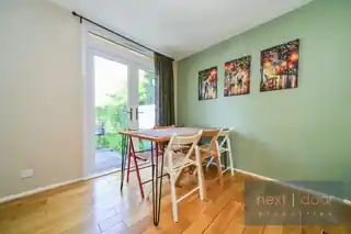 89 Langdale Close, photo 3