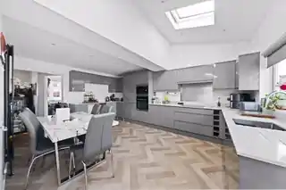 89 Lindsay Road, photo 3