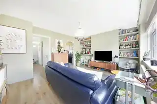 89 Warwick Gardens, photo 3