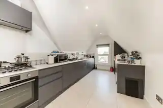 8A Manchester Road, photo 4