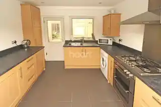 9 Abbs Cross Gardens, photo 3