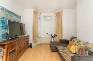 9 Ashville Road, photo 2