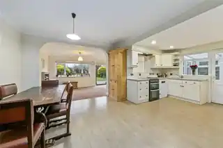 9 Atwood Avenue, photo 3