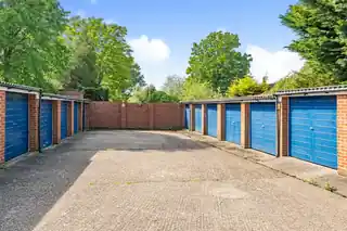 9 Barrowdene Close, photo 4