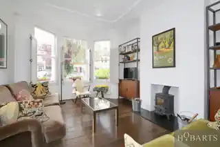9 Braemar Avenue, photo 2