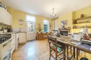 9 Bronson Road, photo 2