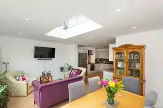 9 Buxton Road, photo 4