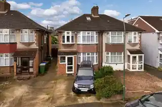 9 Buxton Road, photo 2