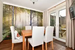 9 Chipstead Road, photo 4