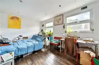 9 Cicely Road, photo 2
