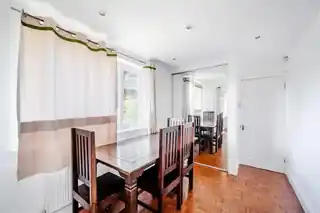 9 Claire Gardens, photo 2