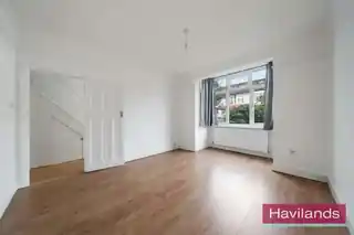 9 Clydach Road, photo 2