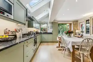 9 Dault Road, photo 4