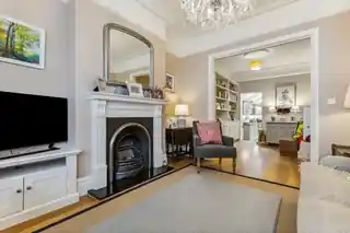 9 Dault Road, photo 2