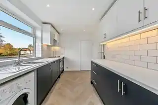9 Dunleary Close, photo 3