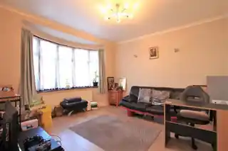 9 Eldon Avenue, photo 3