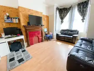 9 Elmhurst Road, photo 3